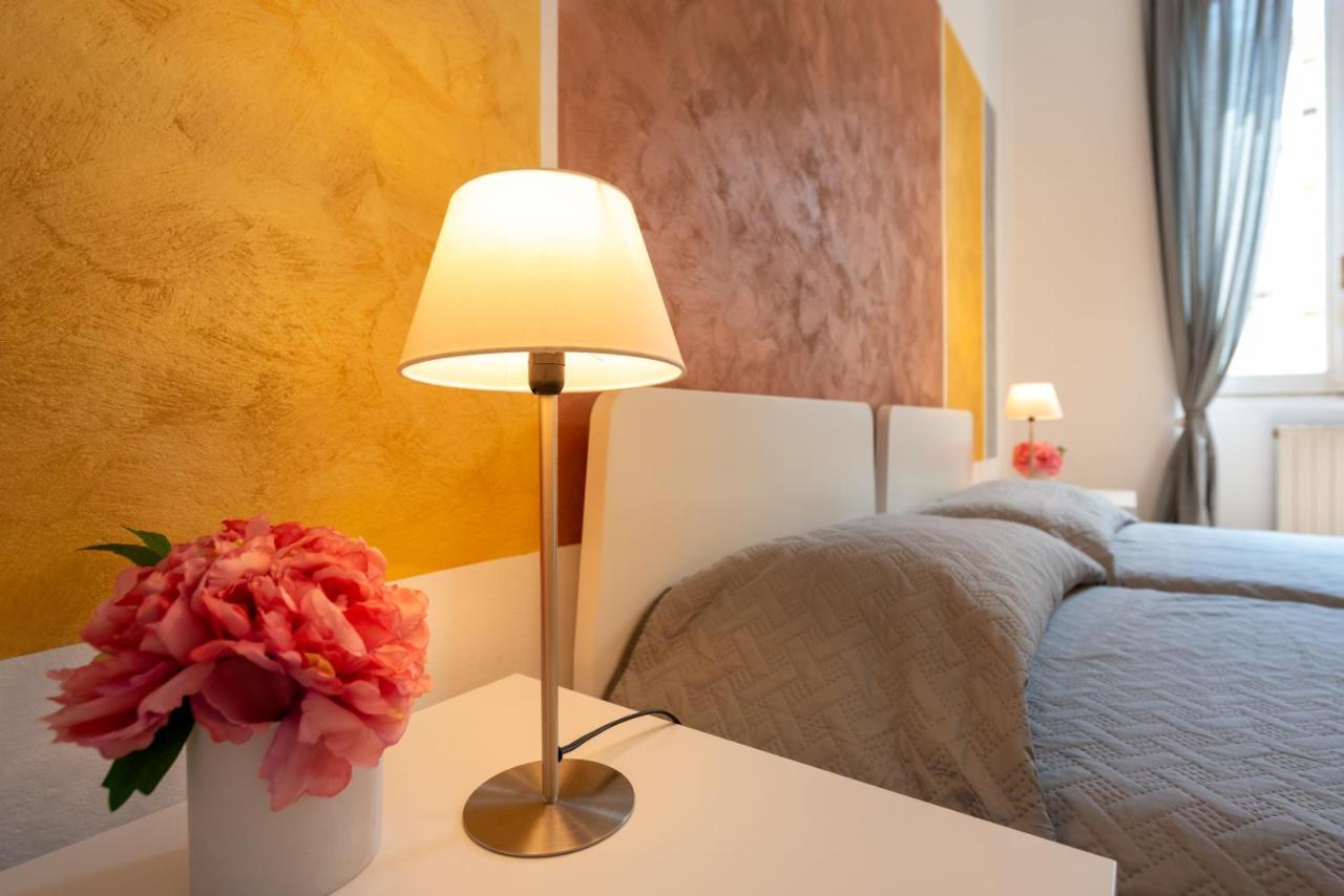 Casa Giovanna - Centrale Vista Porto Carlo Riva Rapallo Eksteriør billede